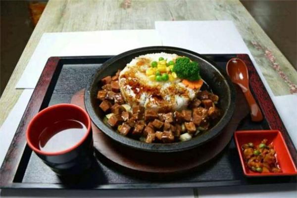 小厨神铁板烤肉饭